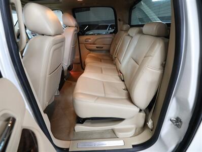 2013 Cadillac Escalade EXT Premium   - Photo 26 - Addison, IL 60101