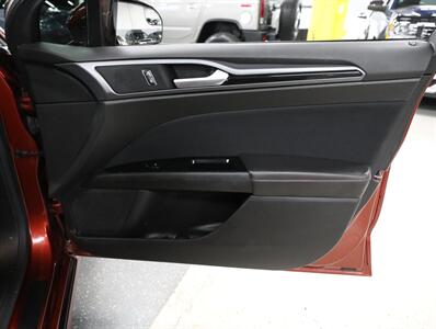 2014 Ford Fusion SE   - Photo 14 - Addison, IL 60101