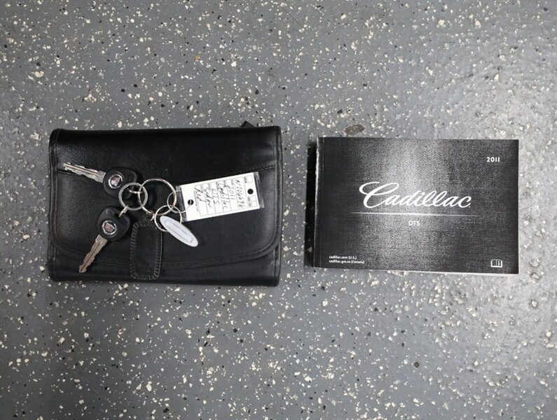 2011 Cadillac DTS Luxury Collection - Photo 49 - Addison, IL 60101