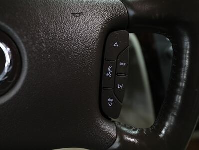 2011 Cadillac DTS Luxury Collection - Photo 35 - Addison, IL 60101