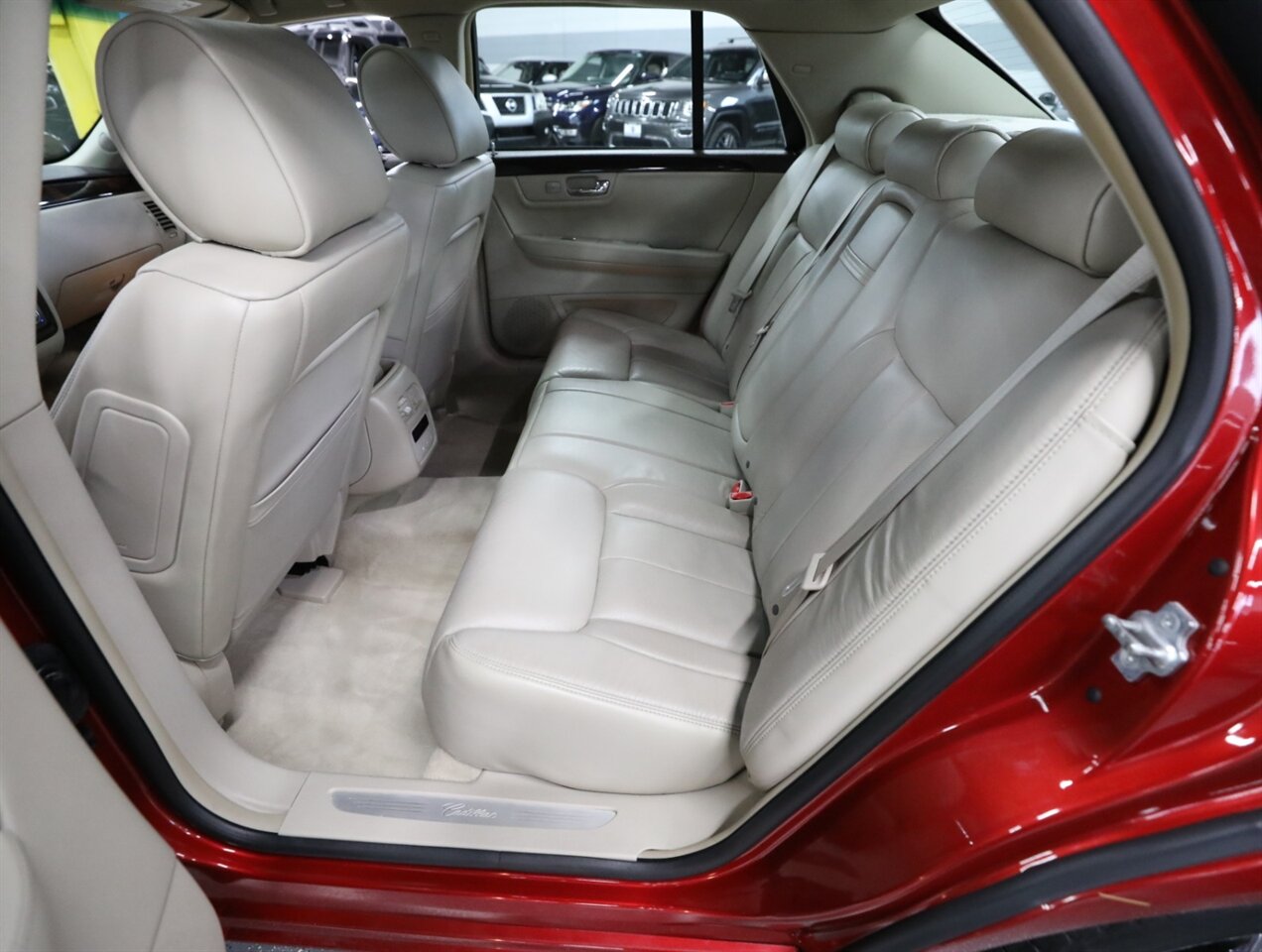 2011 Cadillac DTS Luxury Collection - Photo 26 - Addison, IL 60101