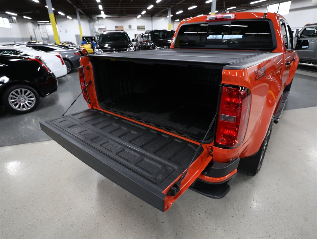 2021 Chevrolet Colorado Z71 4X4 - Photo 16 - Addison, IL 60101