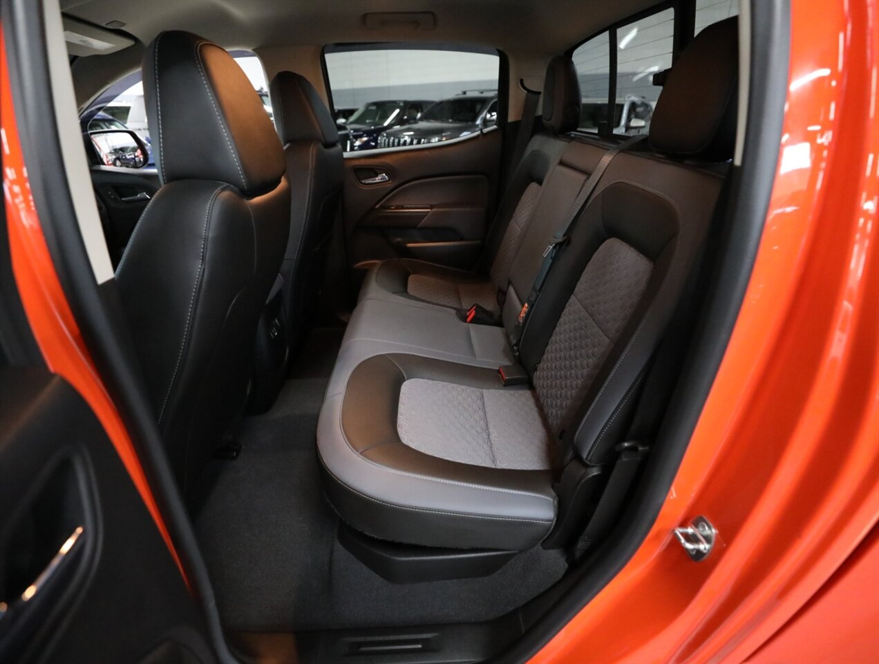 2021 Chevrolet Colorado Z71 4X4 - Photo 33 - Addison, IL 60101