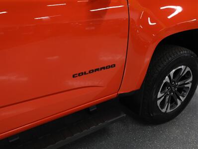 2021 Chevrolet Colorado Z71 4X4 - Photo 11 - Addison, IL 60101