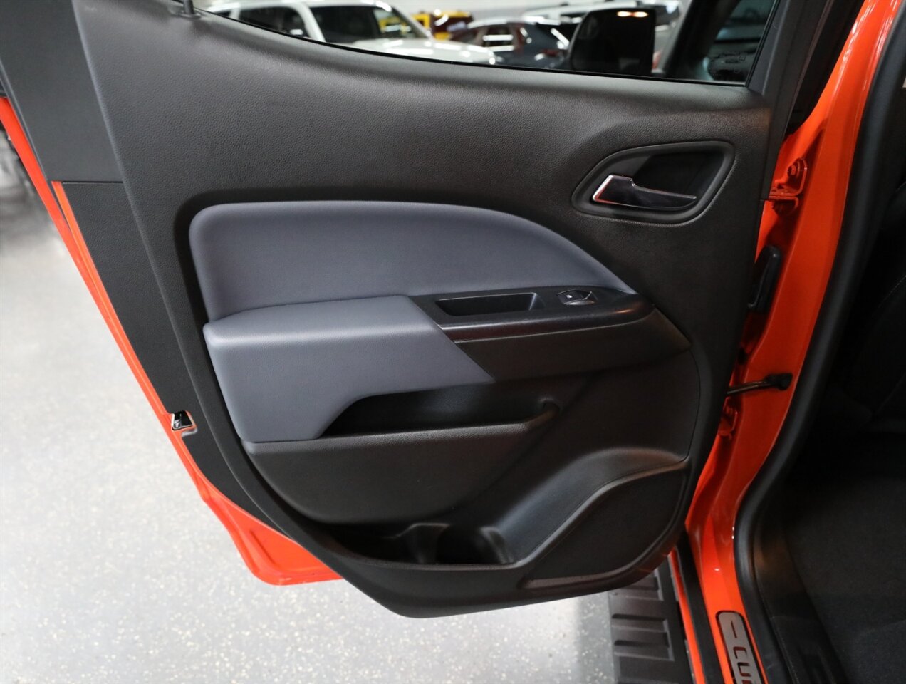 2021 Chevrolet Colorado Z71 4X4 - Photo 31 - Addison, IL 60101