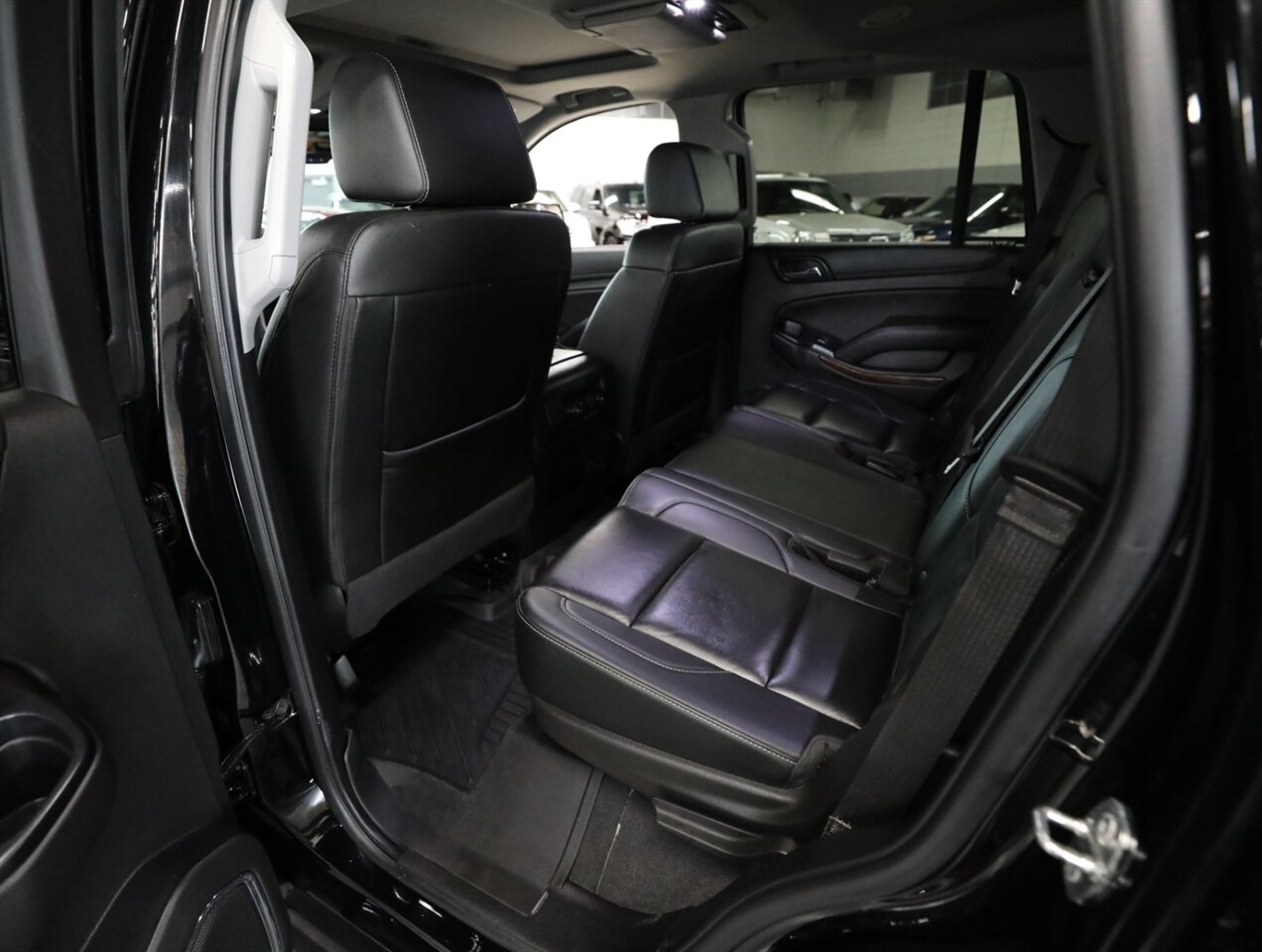 2020 Chevrolet Tahoe LT 4WD - Photo 29 - Addison, IL 60101