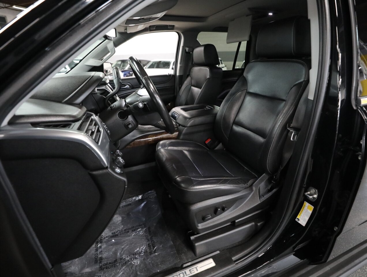 2020 Chevrolet Tahoe LT 4WD - Photo 36 - Addison, IL 60101