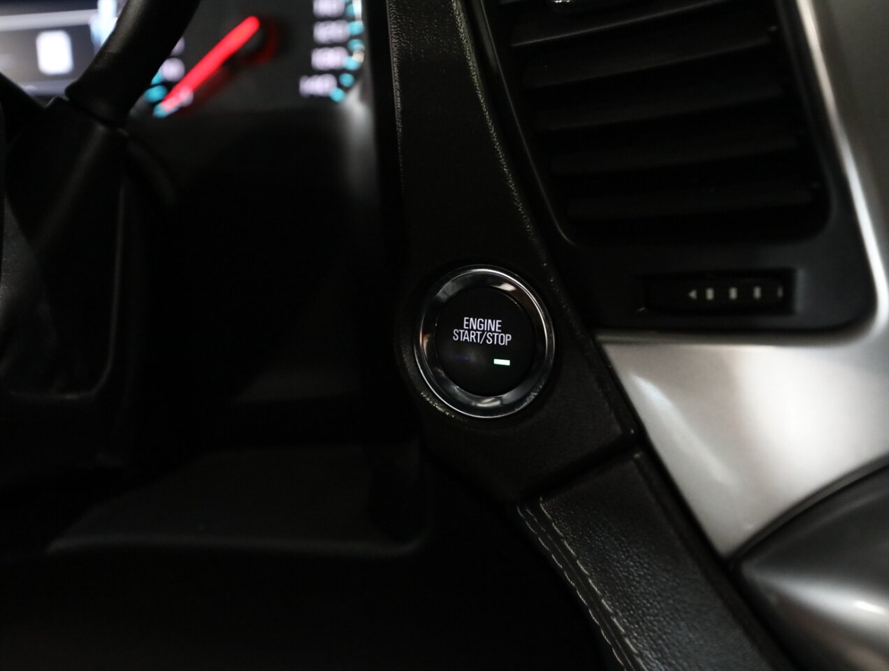 2020 Chevrolet Tahoe LT 4WD - Photo 40 - Addison, IL 60101