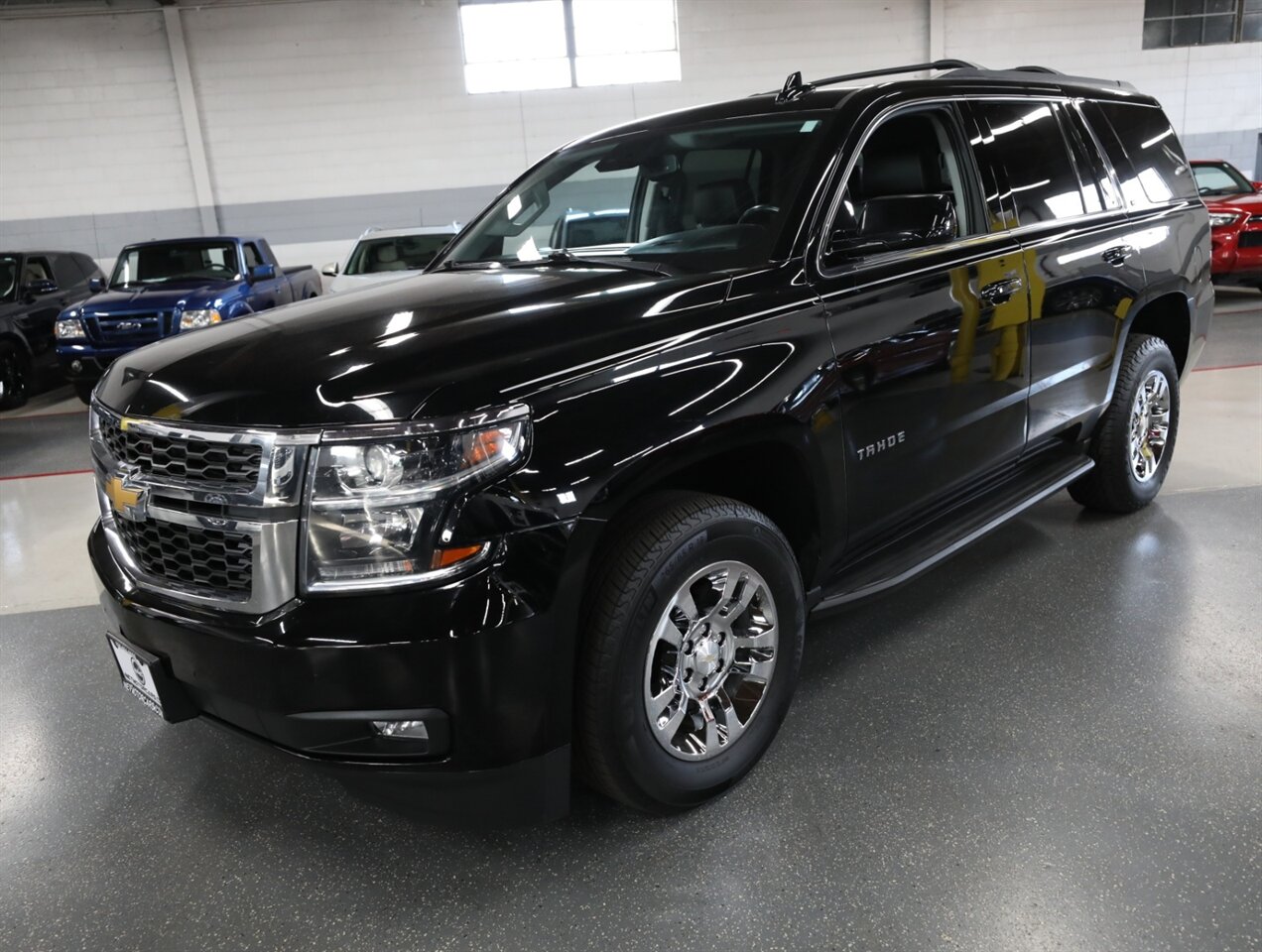 2020 Chevrolet Tahoe LT 4WD - Photo 4 - Addison, IL 60101