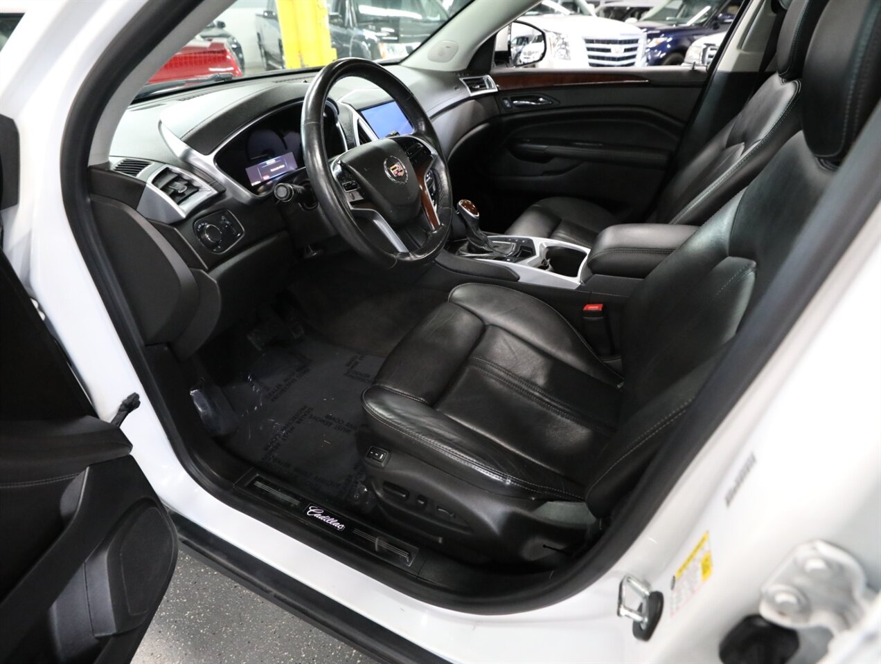 2016 Cadillac SRX Luxury Collection AWD - Photo 30 - Addison, IL 60101