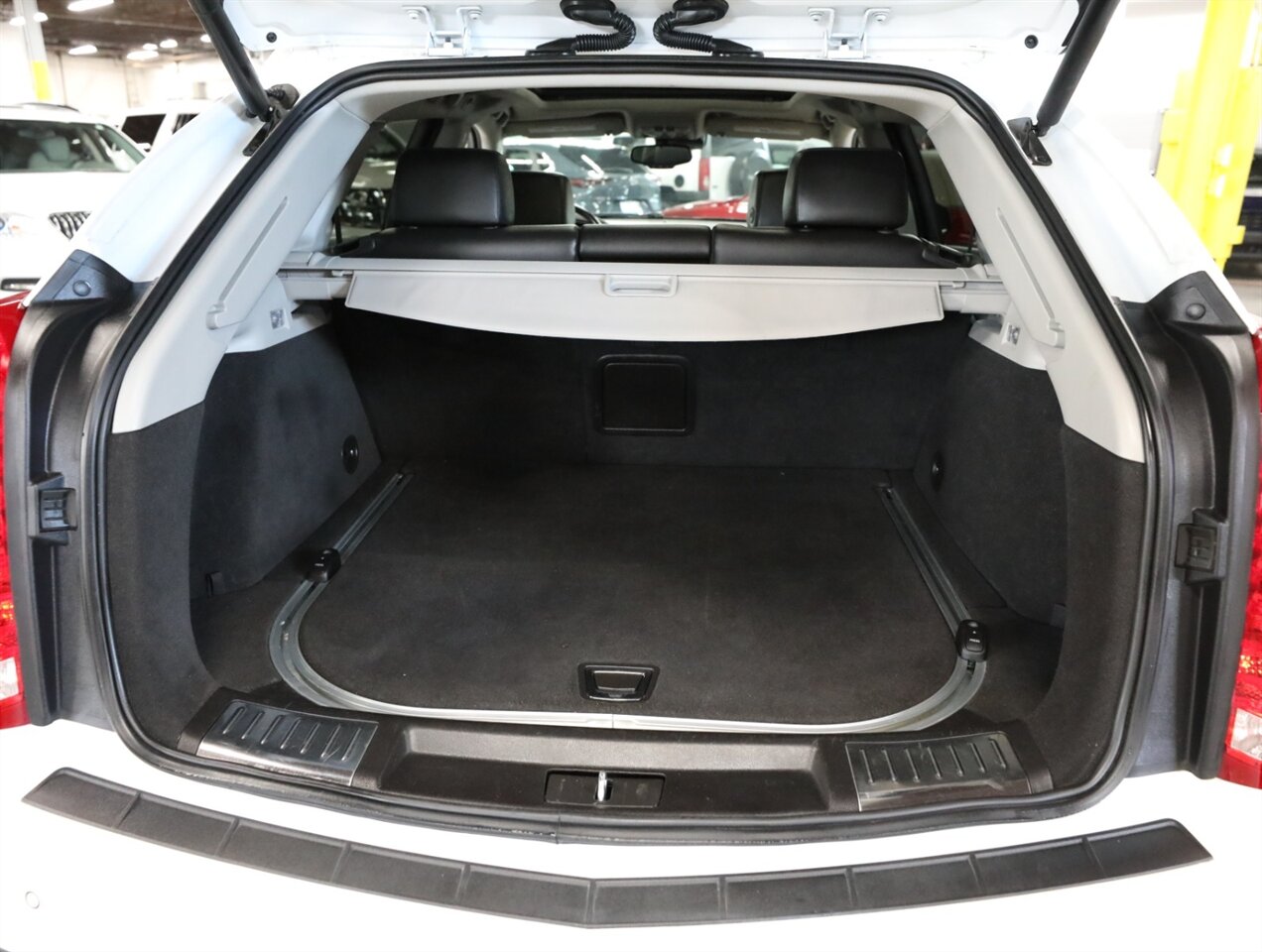 2016 Cadillac SRX Luxury Collection AWD - Photo 22 - Addison, IL 60101