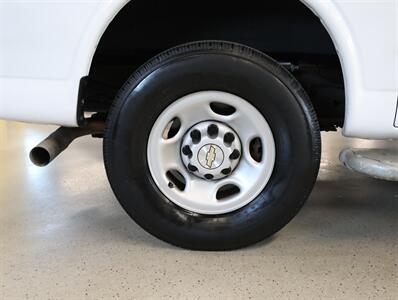 2022 Chevrolet Express 2500 Cargo Van - Photo 37 - Addison, IL 60101