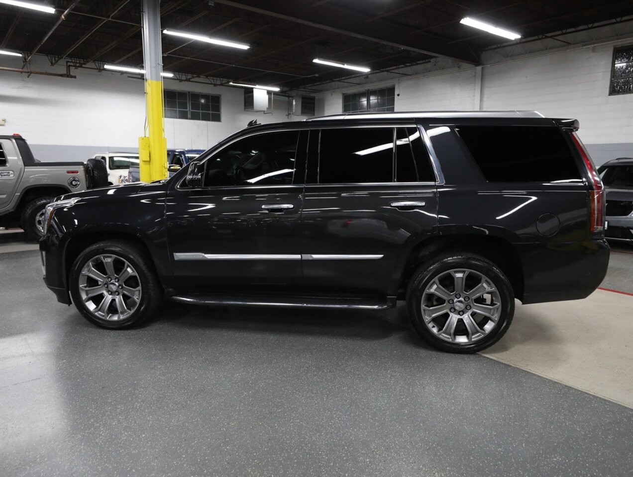 2019 Cadillac Escalade Luxury 4WD - Photo 12 - Addison, IL 60101