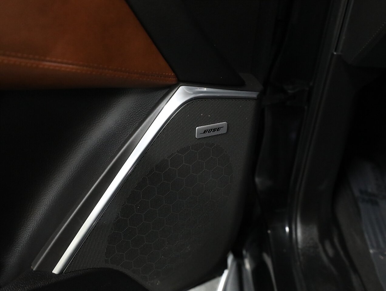 2019 Cadillac Escalade Luxury 4WD - Photo 31 - Addison, IL 60101