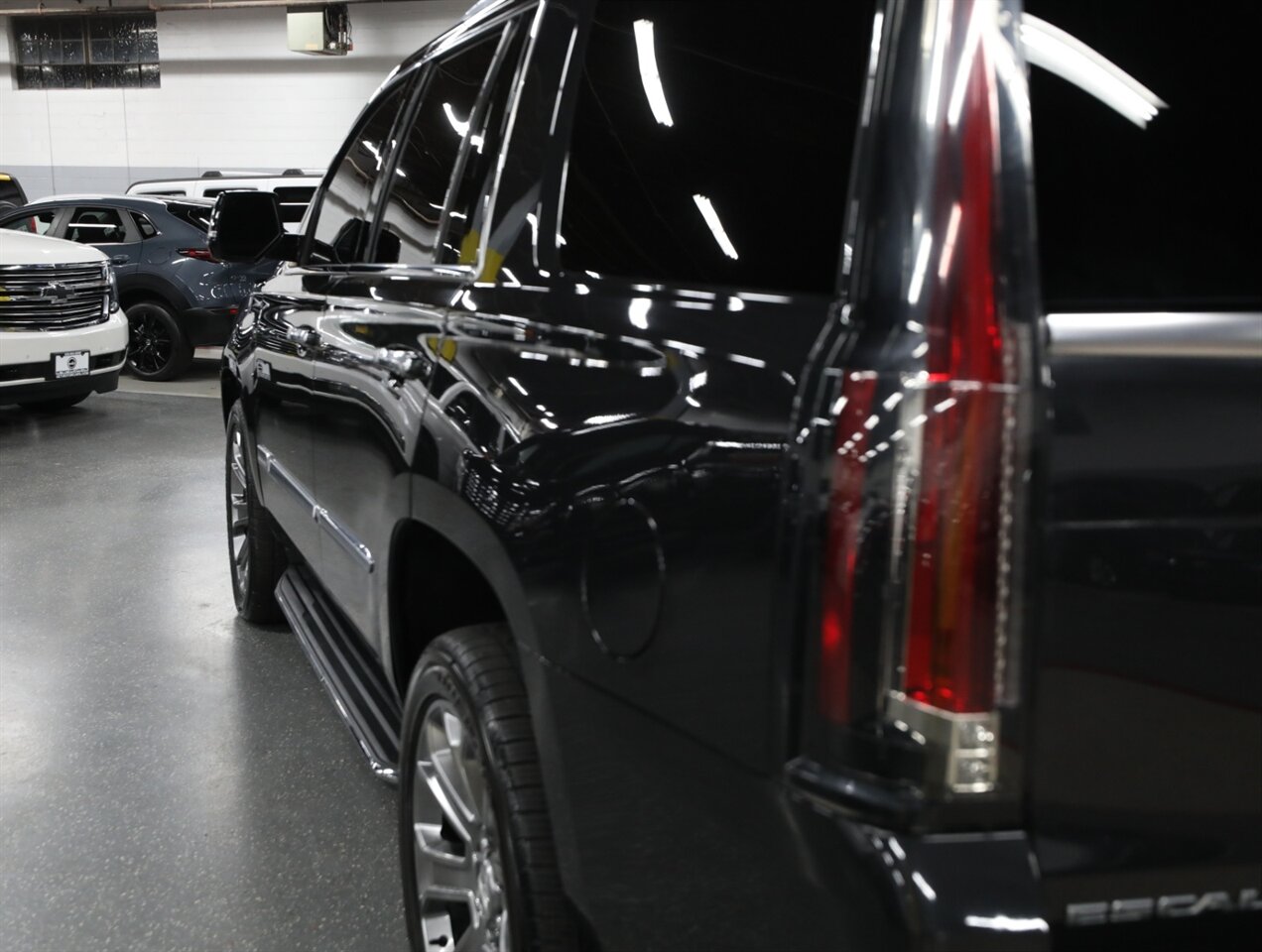 2019 Cadillac Escalade Luxury 4WD - Photo 11 - Addison, IL 60101