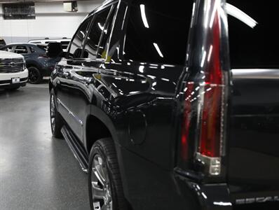 2019 Cadillac Escalade Luxury 4WD - Photo 11 - Addison, IL 60101