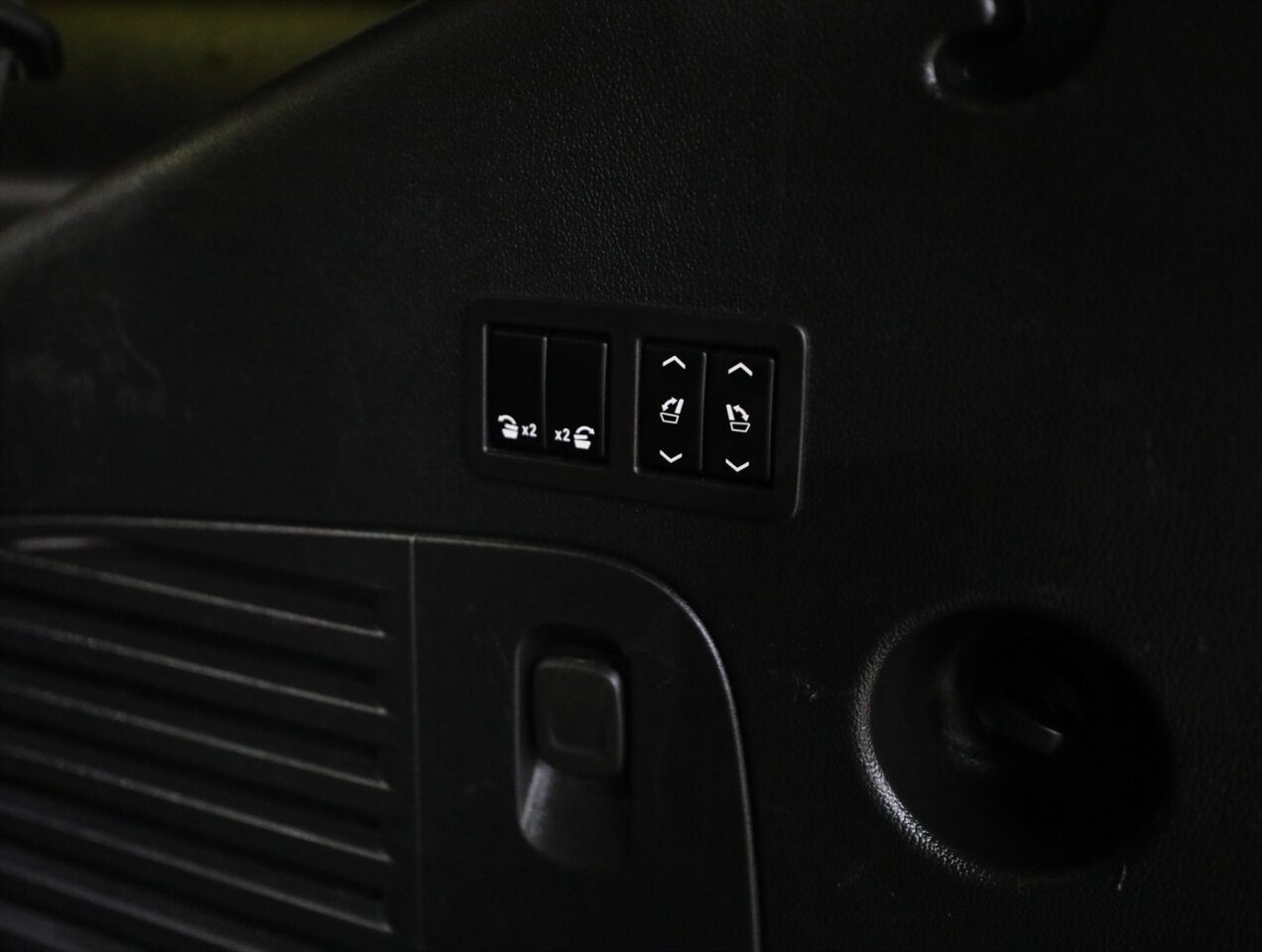 2019 Cadillac Escalade Luxury 4WD - Photo 22 - Addison, IL 60101