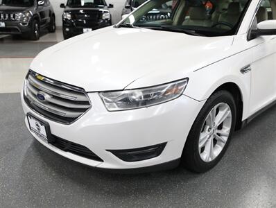 2015 Ford Taurus SEL   - Photo 3 - Addison, IL 60101