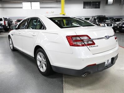 2015 Ford Taurus SEL   - Photo 12 - Addison, IL 60101