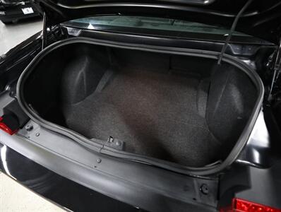 2009 Dodge Challenger SRT8   - Photo 25 - Addison, IL 60101