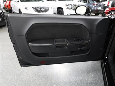 2009 Dodge Challenger SRT8   - Photo 27 - Addison, IL 60101