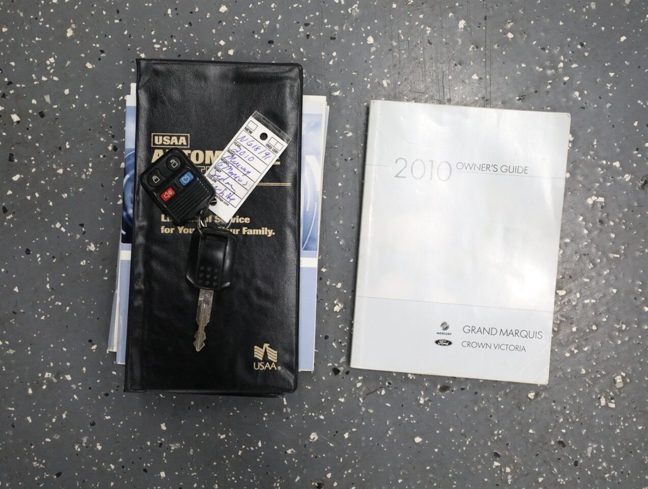 2010 Mercury Grand Marquis LS - Photo 44 - Addison, IL 60101