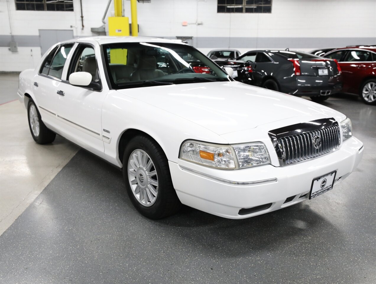 2010 Mercury Grand Marquis LS - Photo 7 - Addison, IL 60101