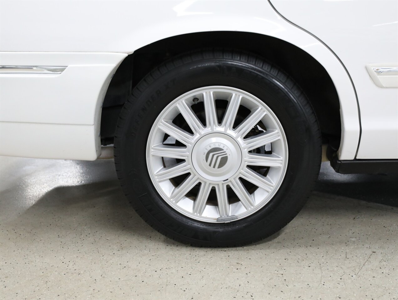 2010 Mercury Grand Marquis LS - Photo 39 - Addison, IL 60101