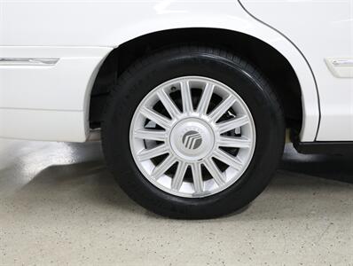 2010 Mercury Grand Marquis LS - Photo 39 - Addison, IL 60101