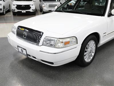2010 Mercury Grand Marquis LS - Photo 3 - Addison, IL 60101
