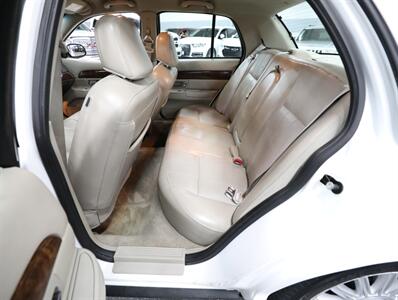 2010 Mercury Grand Marquis LS - Photo 26 - Addison, IL 60101