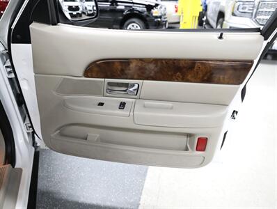 2010 Mercury Grand Marquis LS - Photo 17 - Addison, IL 60101