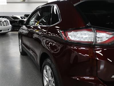 2017 Ford Edge Titanium AWD   - Photo 14 - Addison, IL 60101