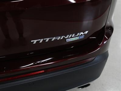 2017 Ford Edge Titanium AWD   - Photo 11 - Addison, IL 60101