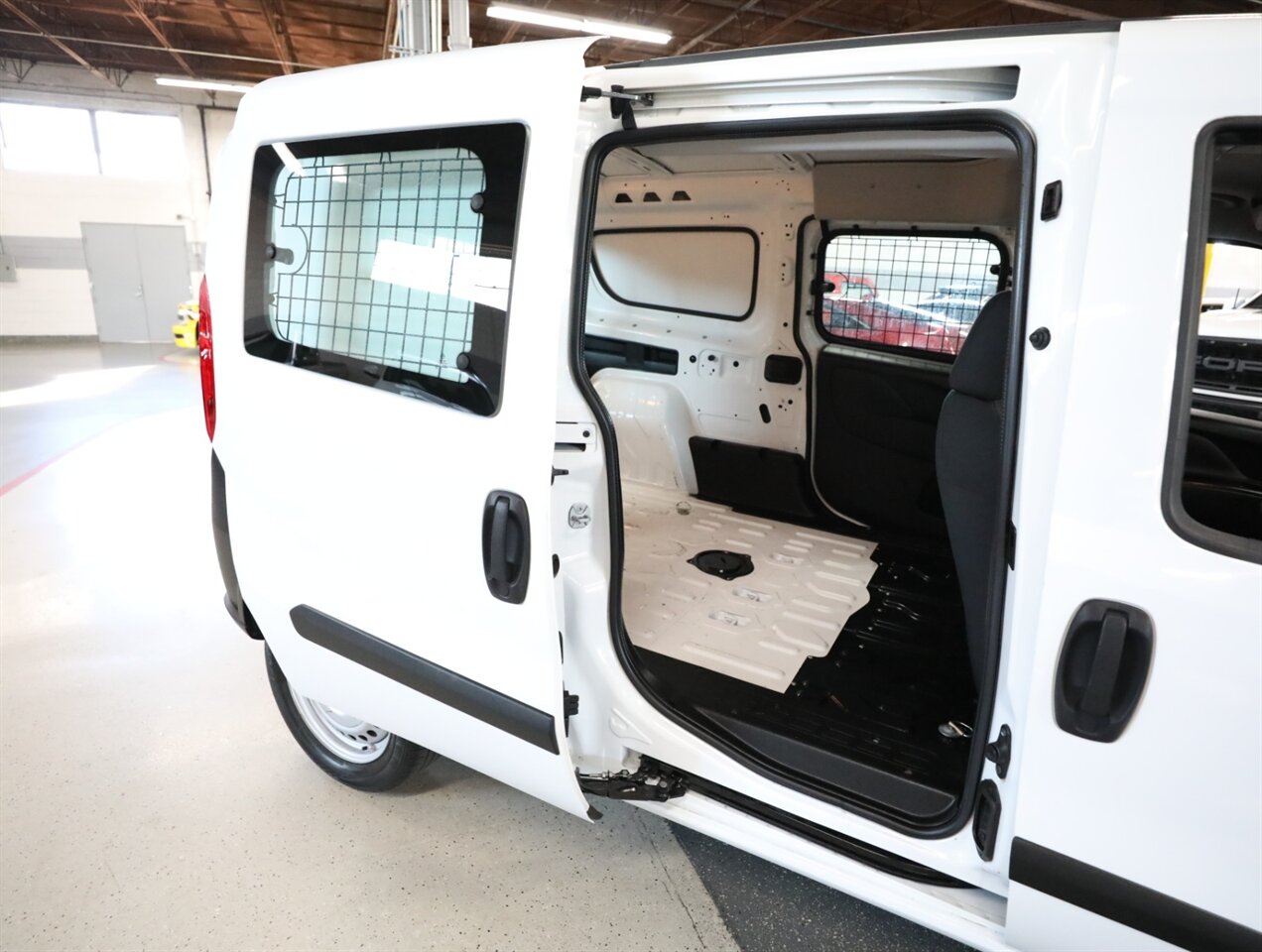 2018 RAM ProMaster Tradesman - Photo 18 - Addison, IL 60101