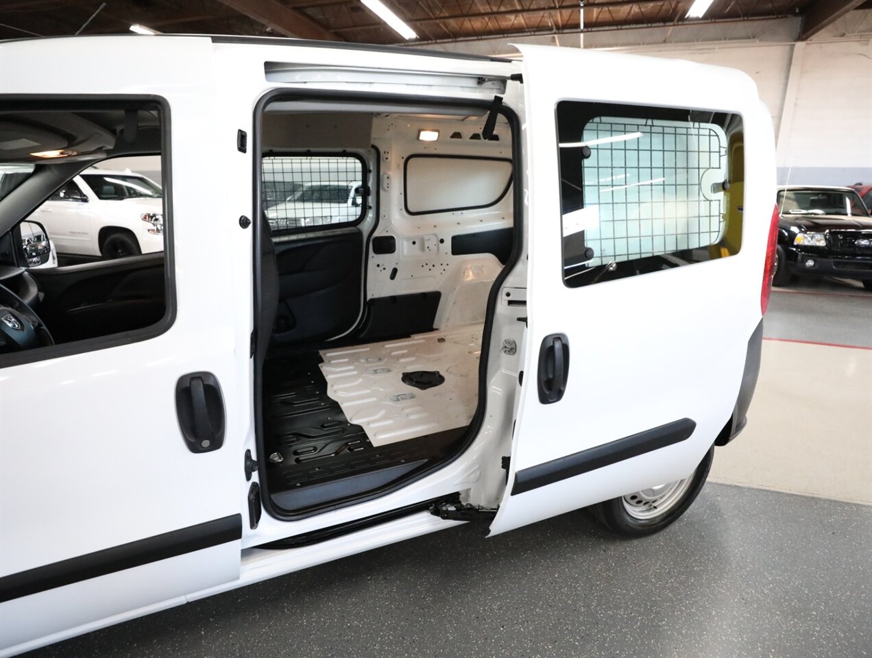 2018 RAM ProMaster Tradesman - Photo 24 - Addison, IL 60101