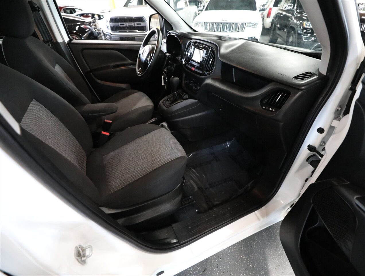 2018 RAM ProMaster Tradesman - Photo 16 - Addison, IL 60101