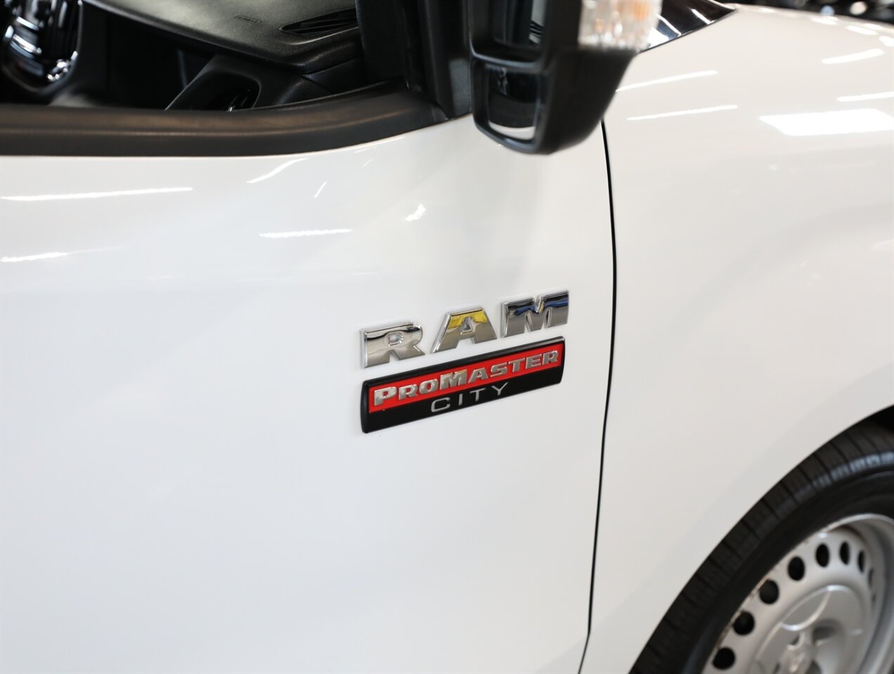 2018 RAM ProMaster Tradesman - Photo 8 - Addison, IL 60101