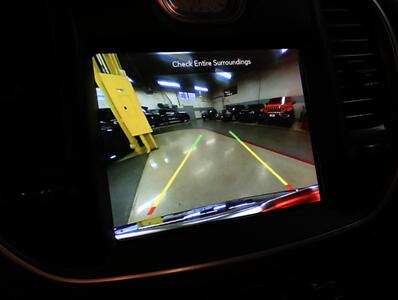 2018 Chrysler 300 Limited AWD   - Photo 38 - Addison, IL 60101