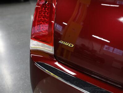2018 Chrysler 300 Limited AWD   - Photo 12 - Addison, IL 60101
