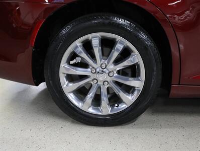2018 Chrysler 300 Limited AWD   - Photo 47 - Addison, IL 60101