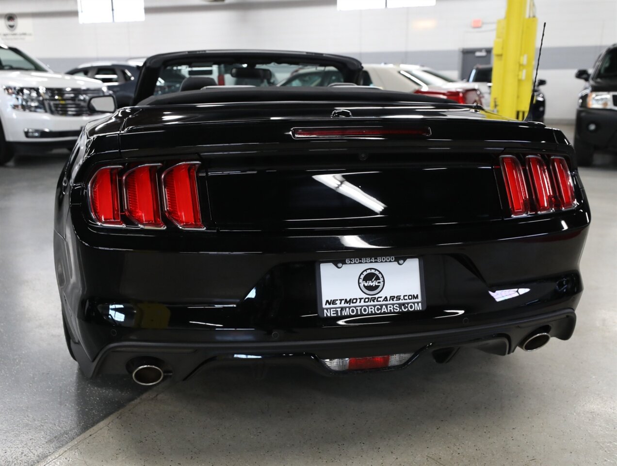 2015 Ford Mustang GT Premium Convertible - Photo 11 - Addison, IL 60101