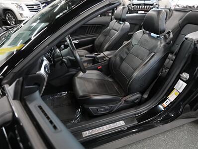 2015 Ford Mustang GT Premium Convertible - Photo 25 - Addison, IL 60101