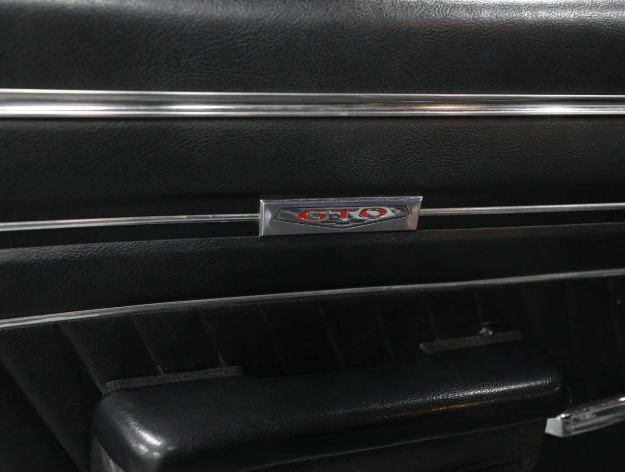 1969 Pontiac GTO - Photo 40 - Addison, IL 60101