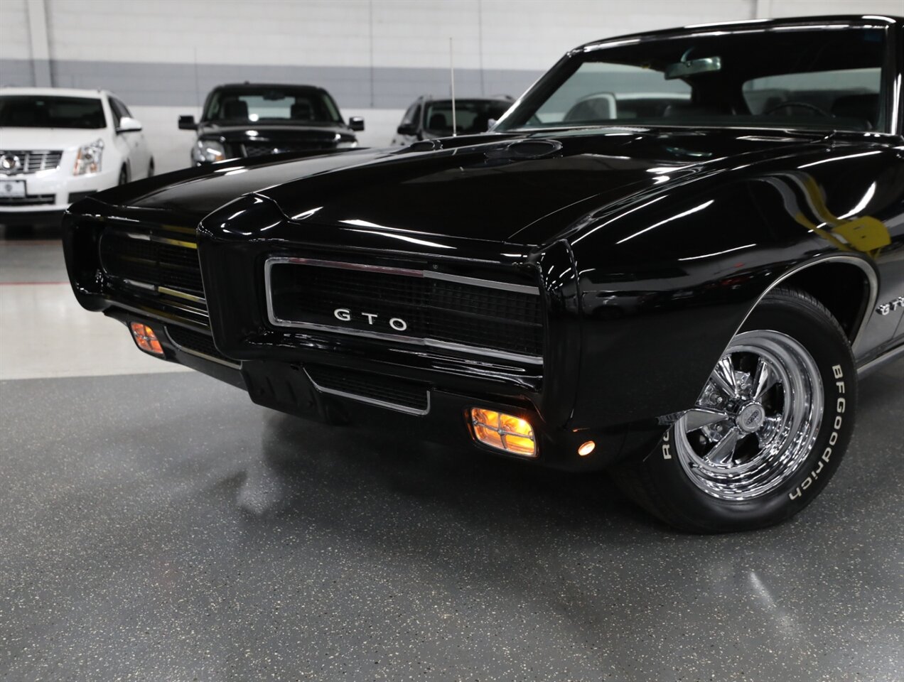 1969 Pontiac GTO - Photo 2 - Addison, IL 60101