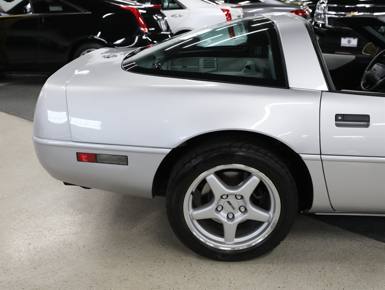 1996 Chevrolet Corvette Coupe - Photo 15 - Addison, IL 60101