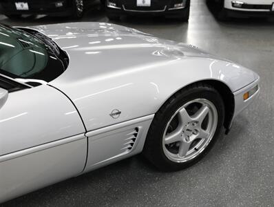 1996 Chevrolet Corvette Coupe - Photo 11 - Addison, IL 60101