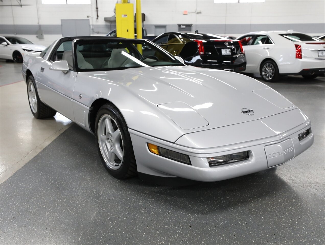 1996 Chevrolet Corvette Coupe - Photo 10 - Addison, IL 60101