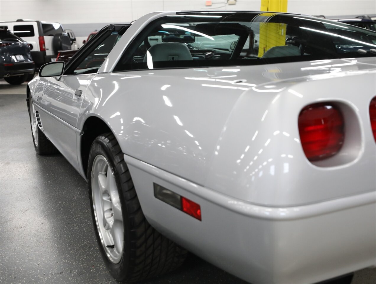 1996 Chevrolet Corvette Coupe - Photo 23 - Addison, IL 60101