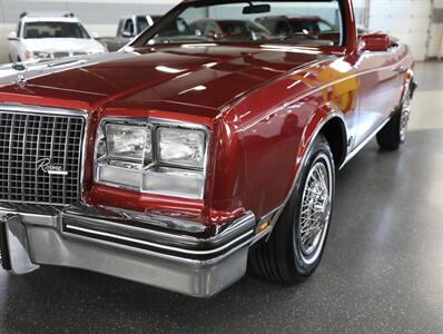 1983 Buick Riviera   - Photo 5 - Addison, IL 60101
